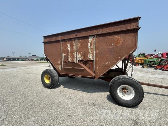 M&W 300B Grain / Silage Trailers
