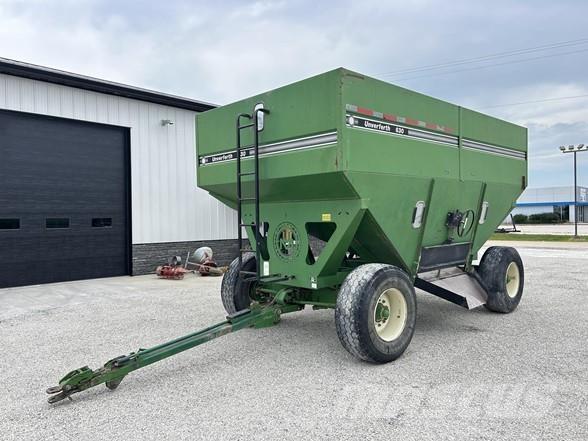 UNVERFERTH 630 Grain / Silage Trailers