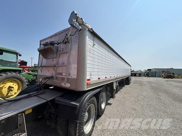 Wilson DWH-200 Grain / Silage Trailers