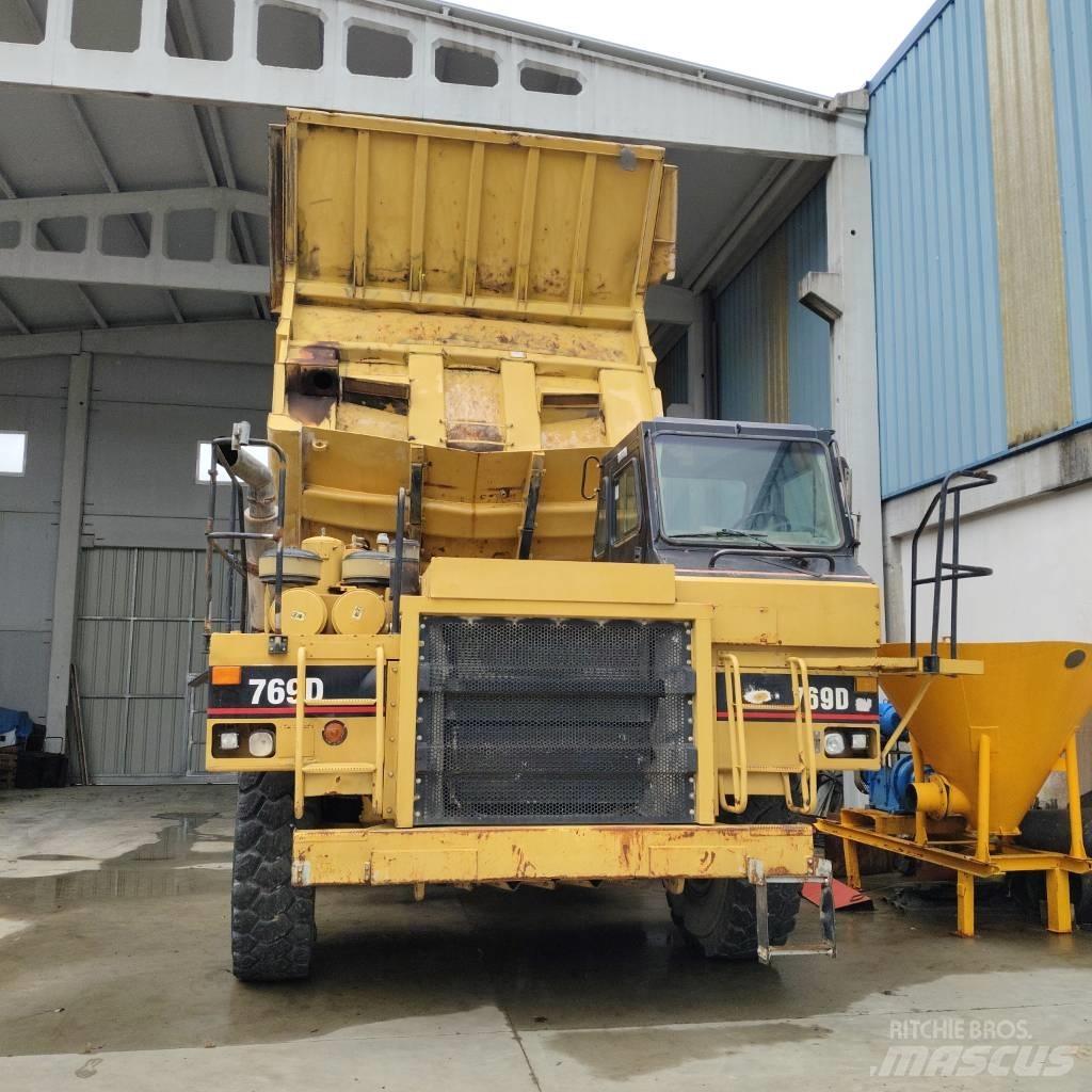 CAT 769 D Rigid dump trucks