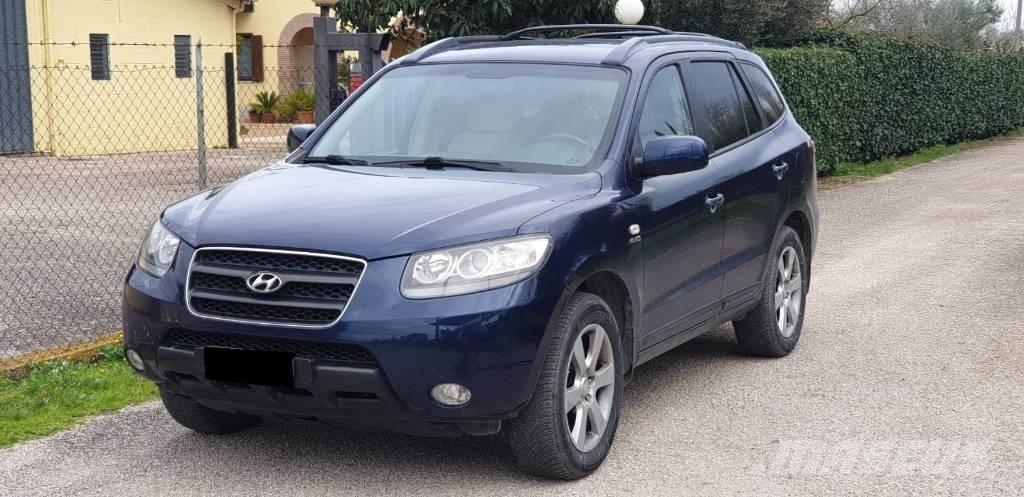 Hyundai SANTA FE Automobiles / SUVS