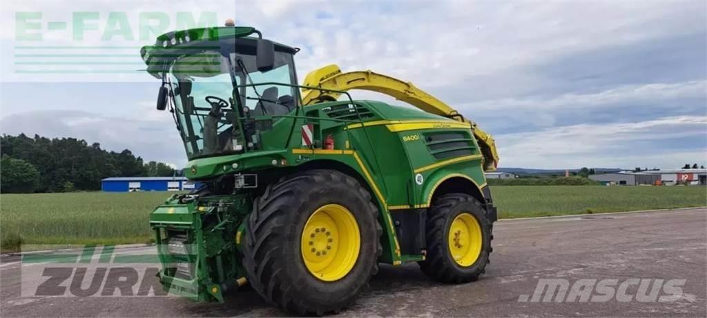 John Deere 8400 Self-propelled foragers