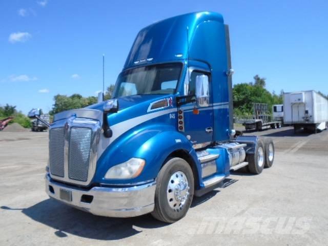 Kenworth T 680 Conventional Trucks / Tractor Trucks