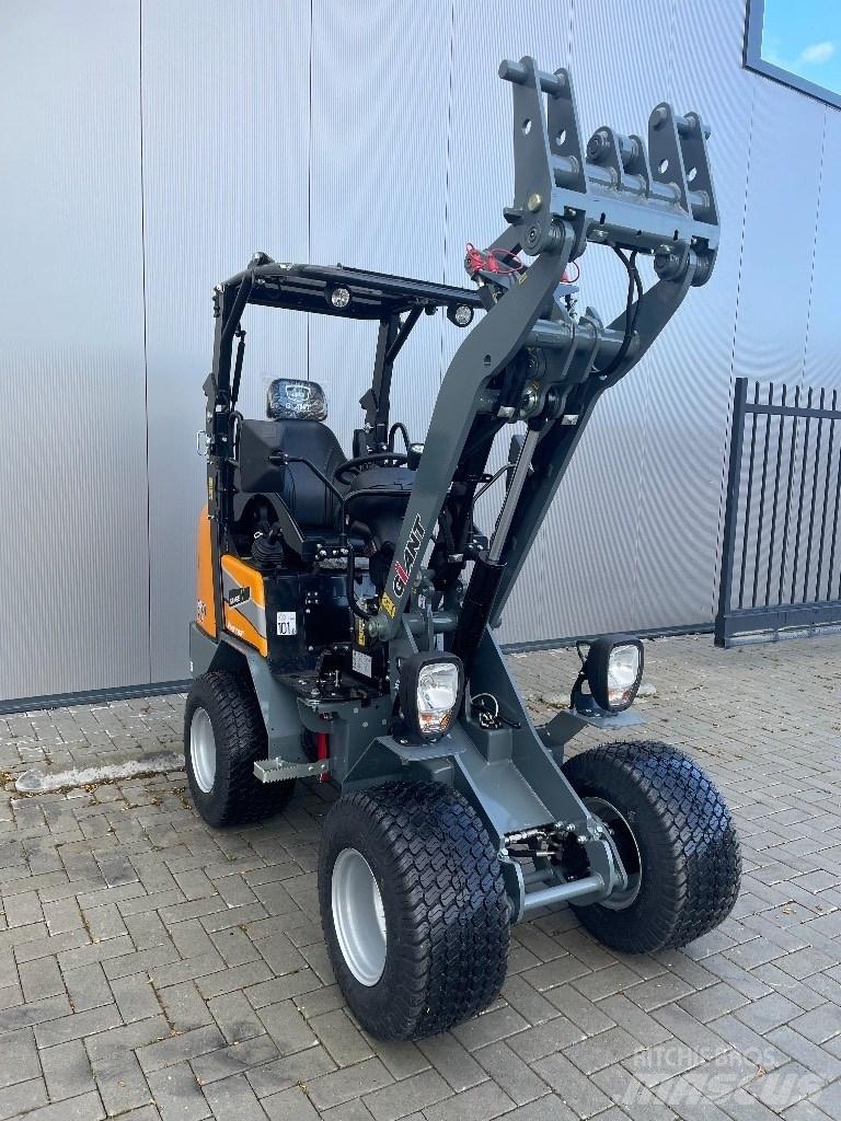 GiANT G1500 X-tra Multi purpose loaders