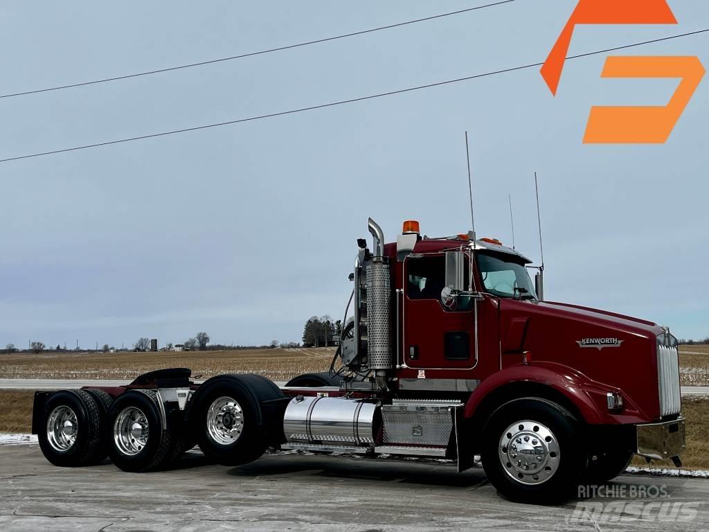 Kenworth T 800 Conventional Trucks / Tractor Trucks