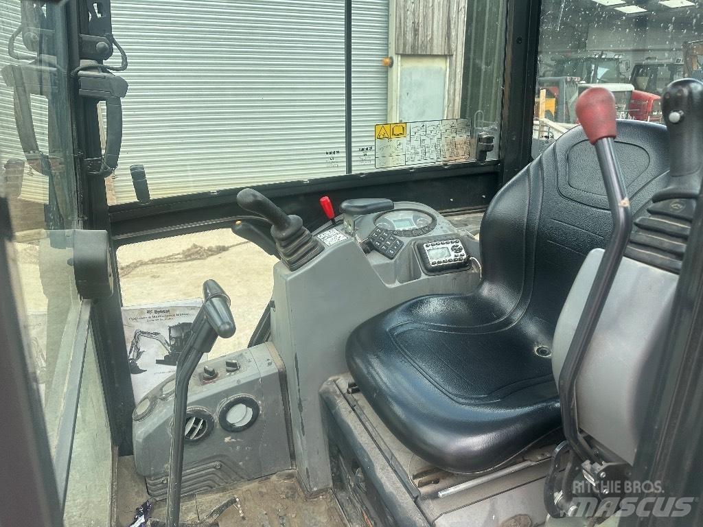 Bobcat E Mini Excavators <7t (Mini Diggers)