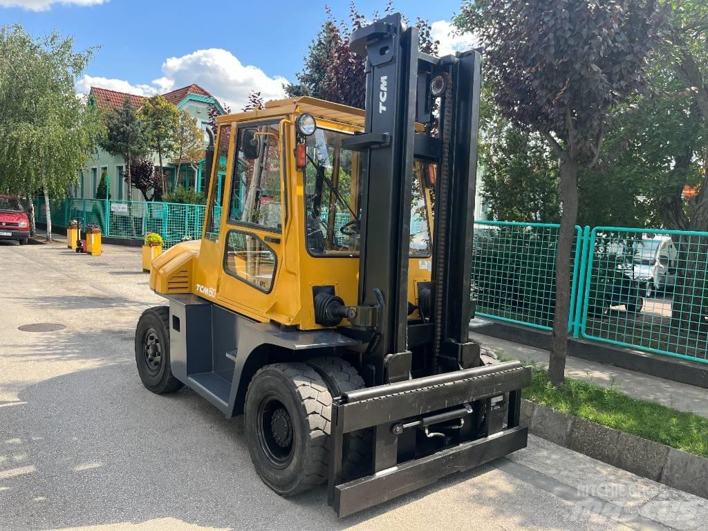 TCM FD60-9 V-2294 Diesel Forklifts