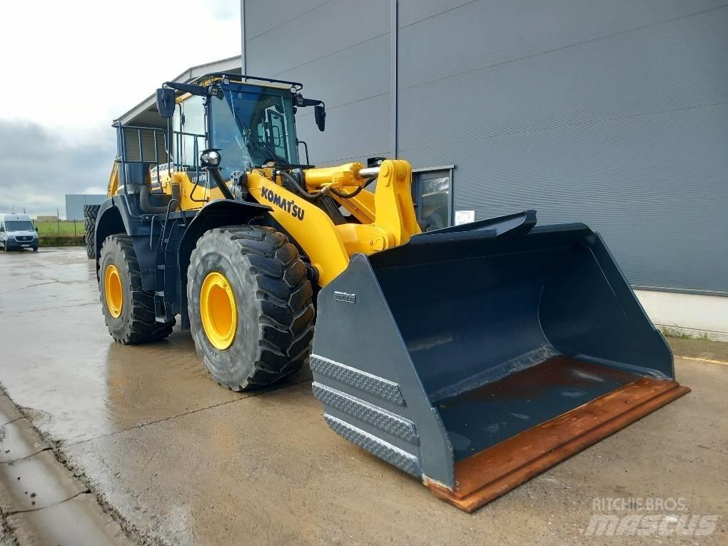 Komatsu WA480-8 Wheel Loaders