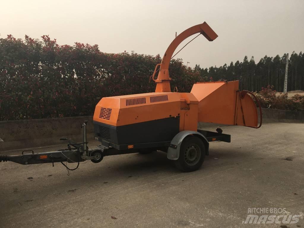 Jensen A425. Di Forestry Mulchers