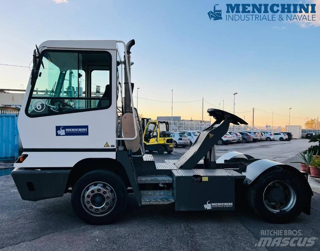 Terberg YT 222 Shunt Trucks