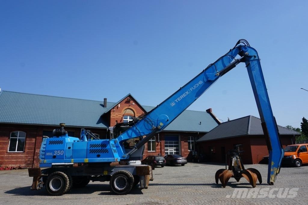 Fuchs MHL 350 Waste / Industry Handlers