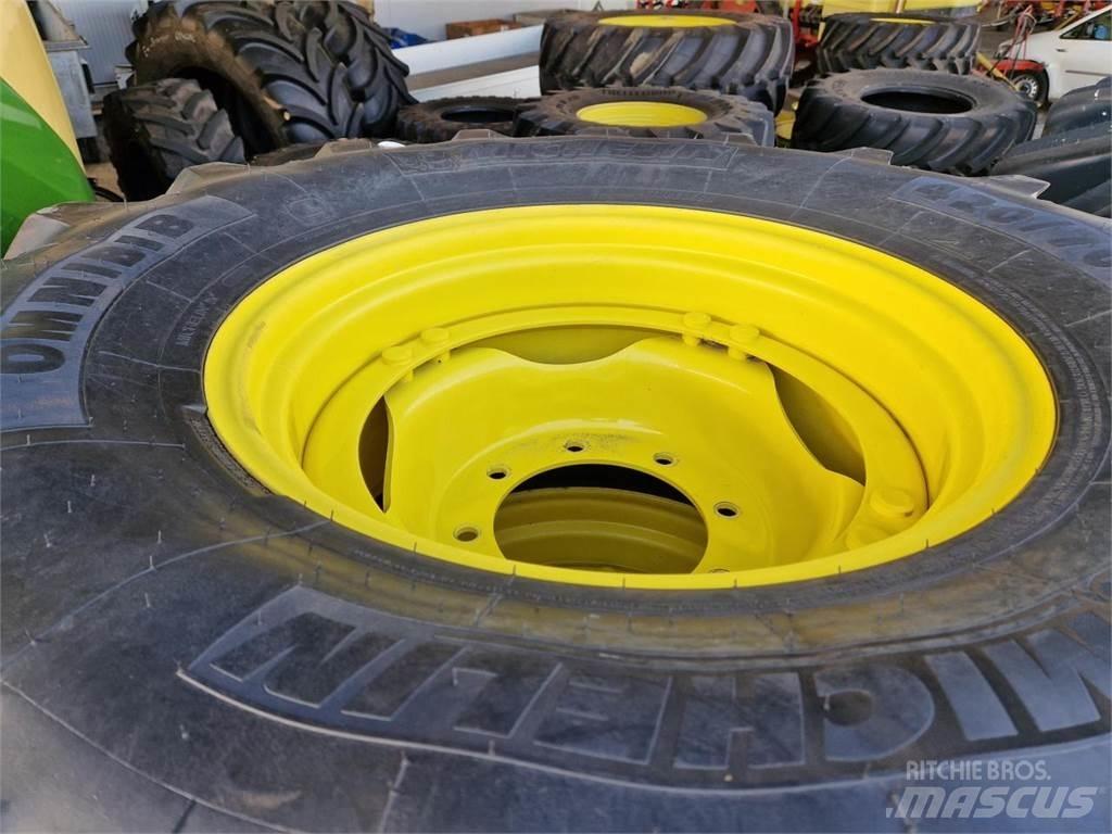 Michelin 420/70R24 Tires, wheels and rims