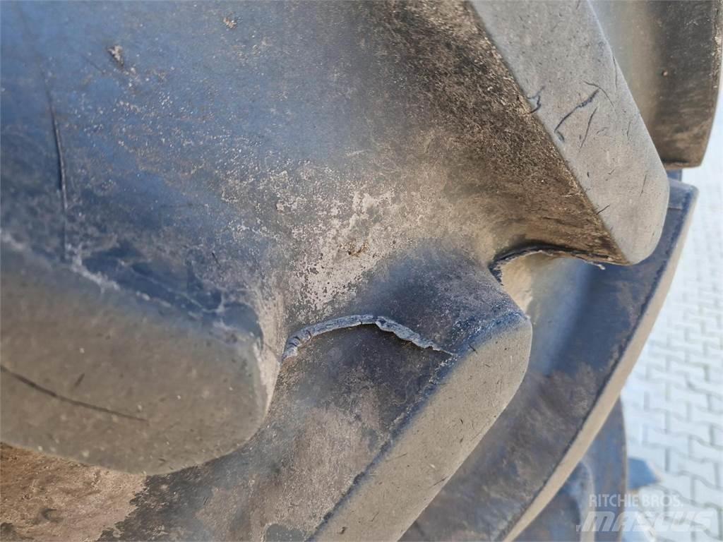 Michelin 420/70R24 Tires, wheels and rims