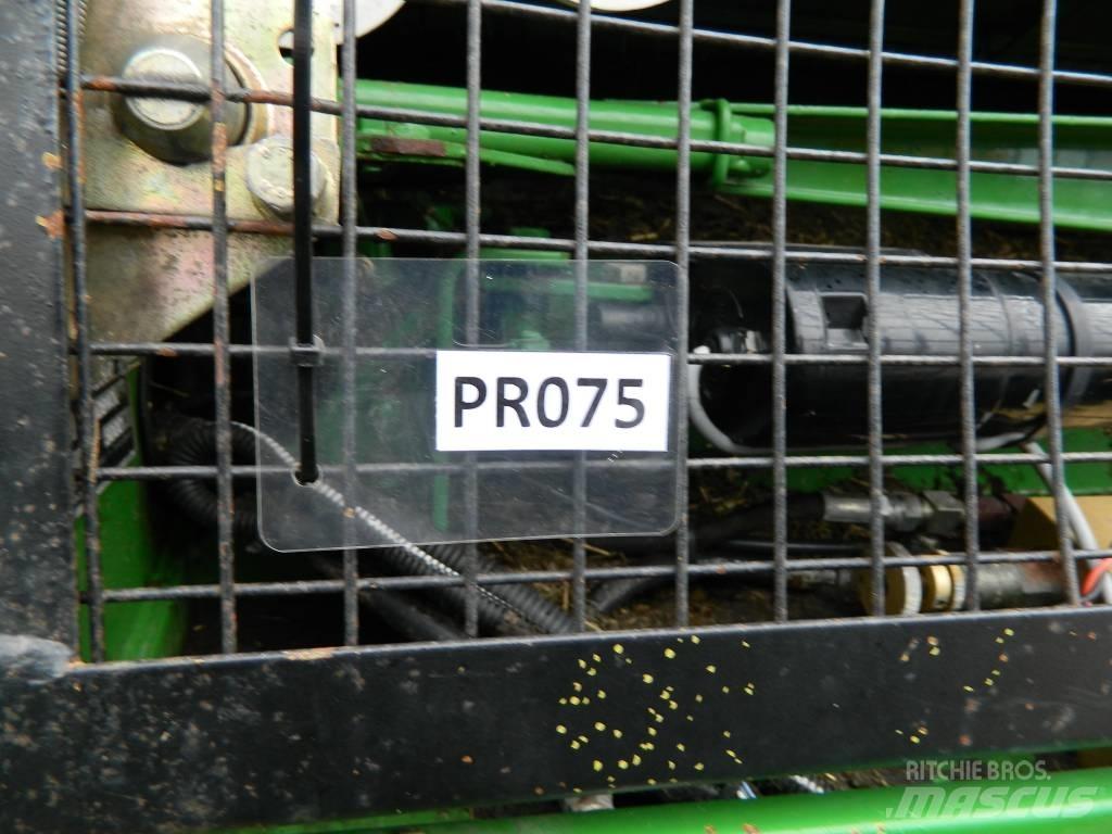 John Deere 575 Round Balers