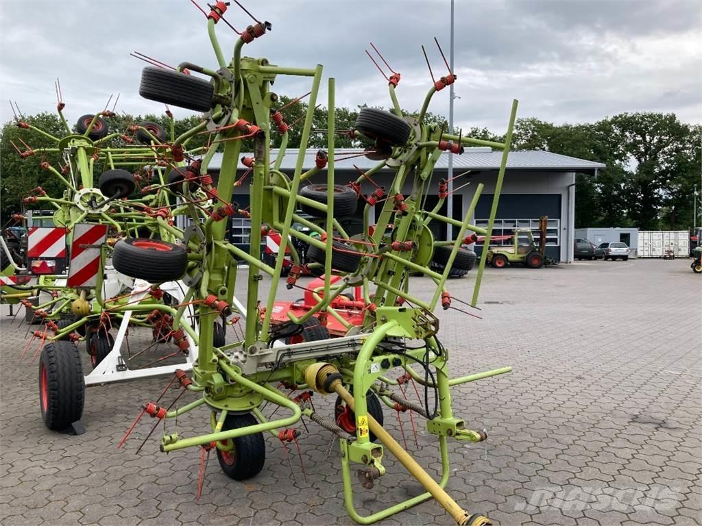 CLAAS Volto 870 Rakes and tedders