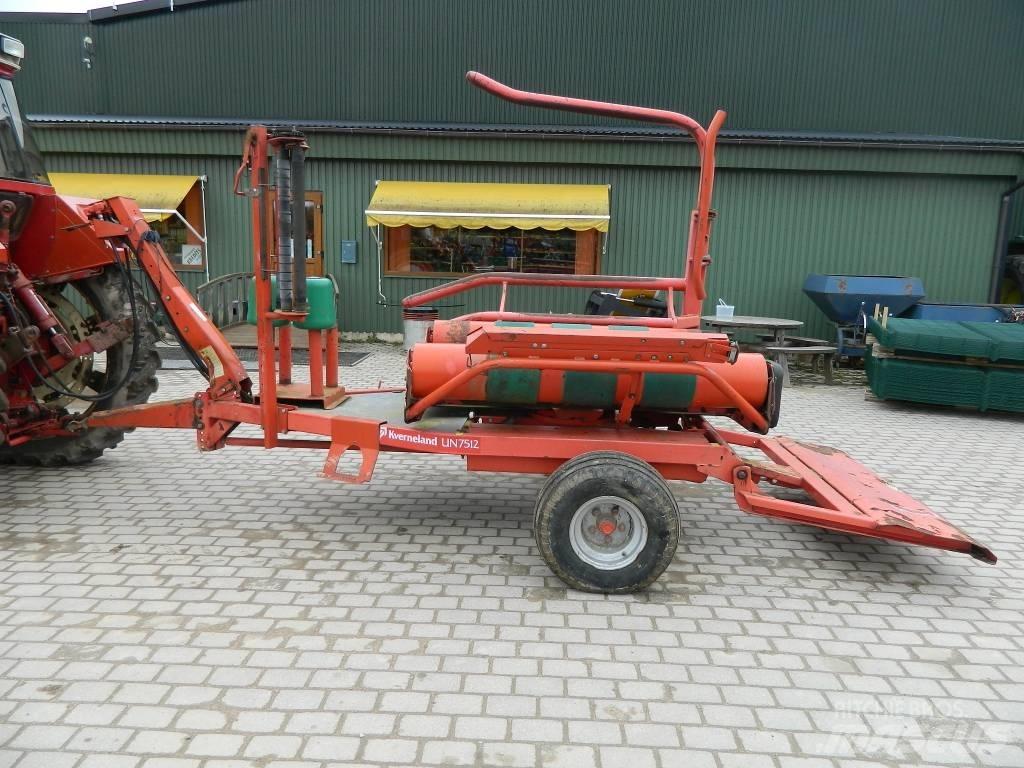 Kverneland UN7512 Bale Wrappers