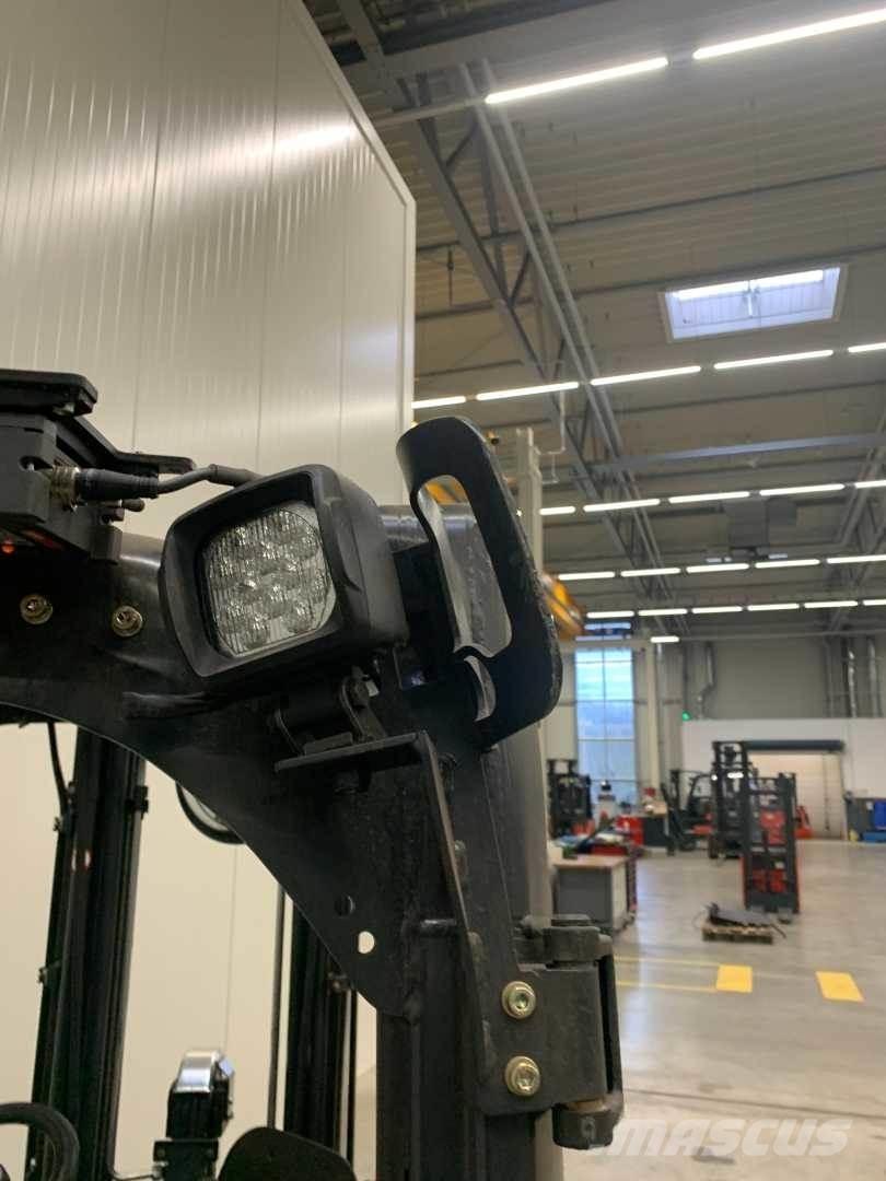 Linde E16 Electric Forklifts