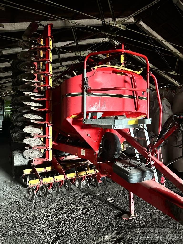 Väderstad Spirit800S Farm Drills
