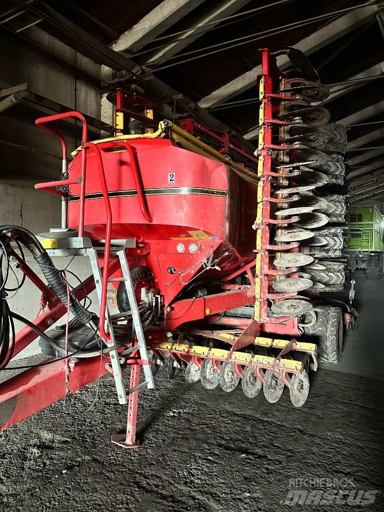 Väderstad Spirit800S Farm Drills