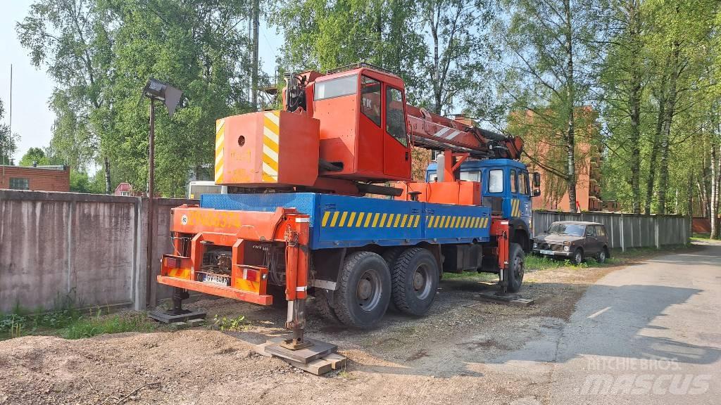 Iveco Pk680tk Rough Terrain Cranes