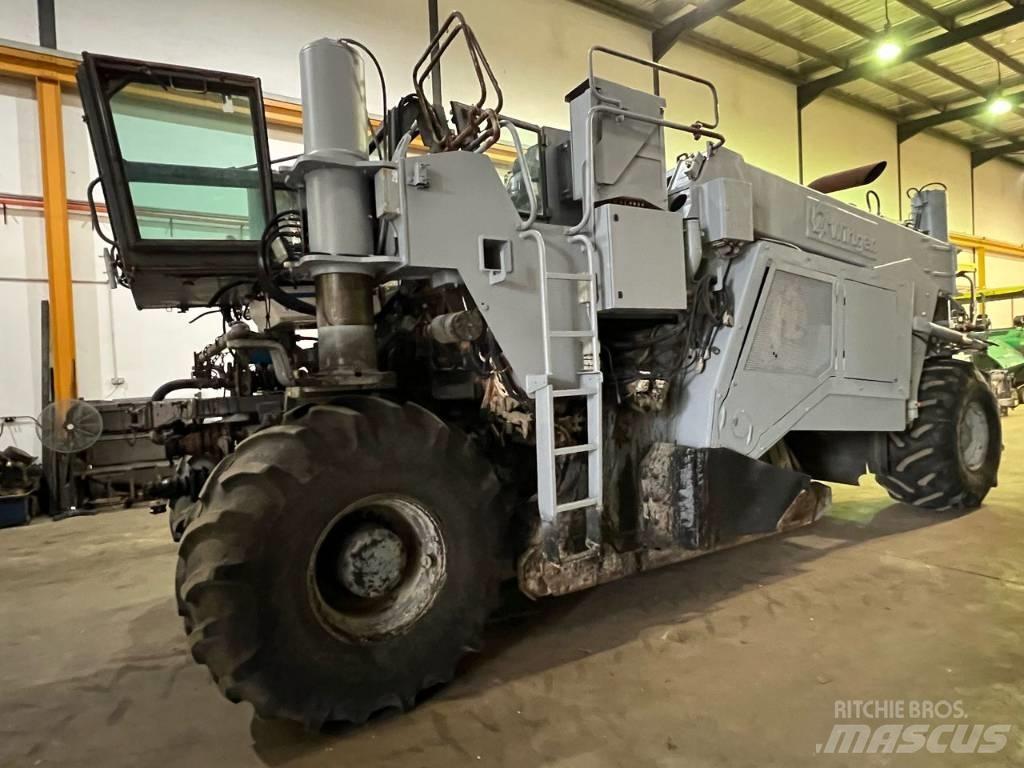 Wirtgen WR2500 Asphalt Recycling Equipment