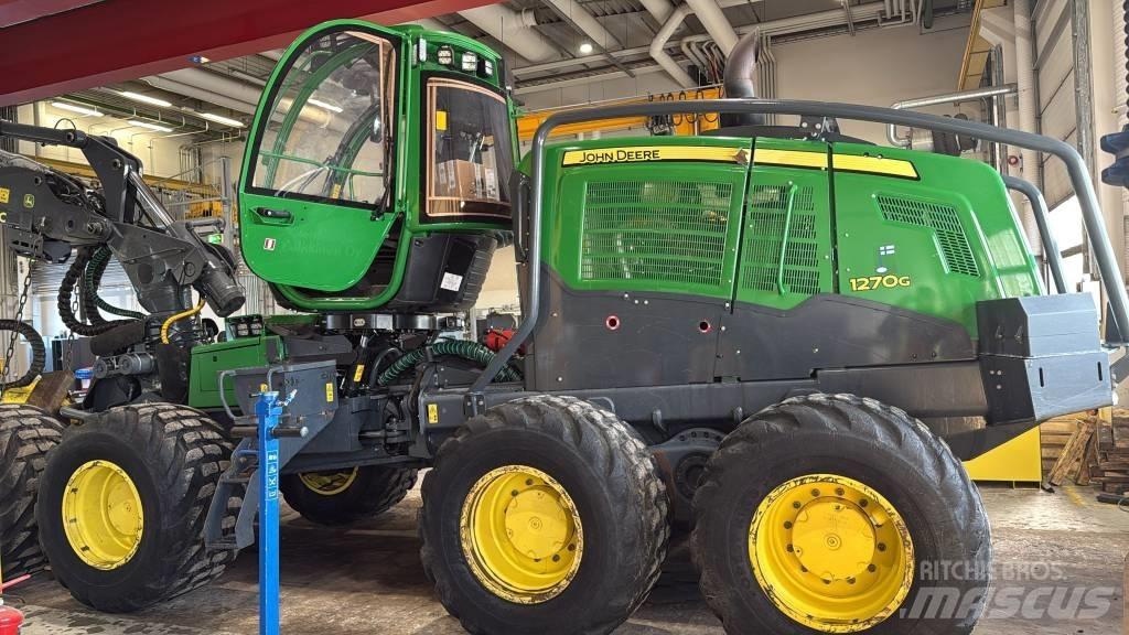 John Deere 1270 G Harvesters