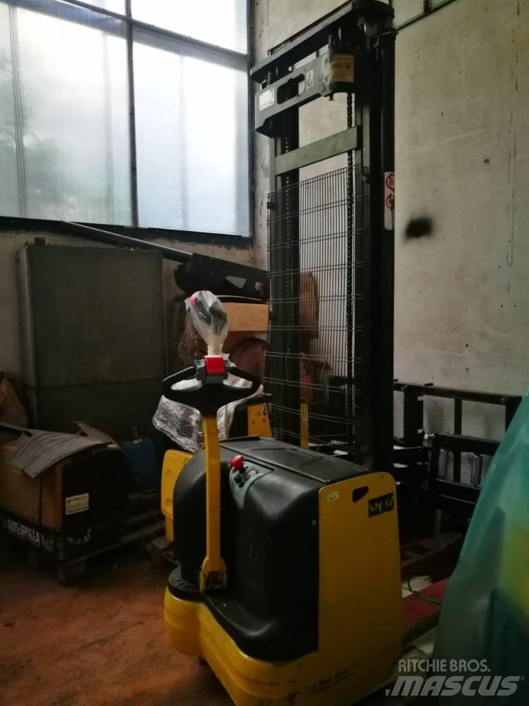 Hyster S 1.2 Electric Forklifts