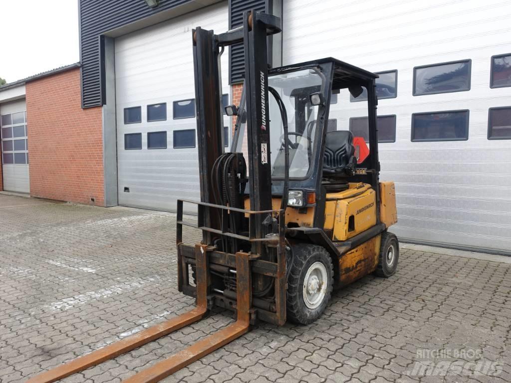 Jungheinrich DFG 25 Diesel Forklifts