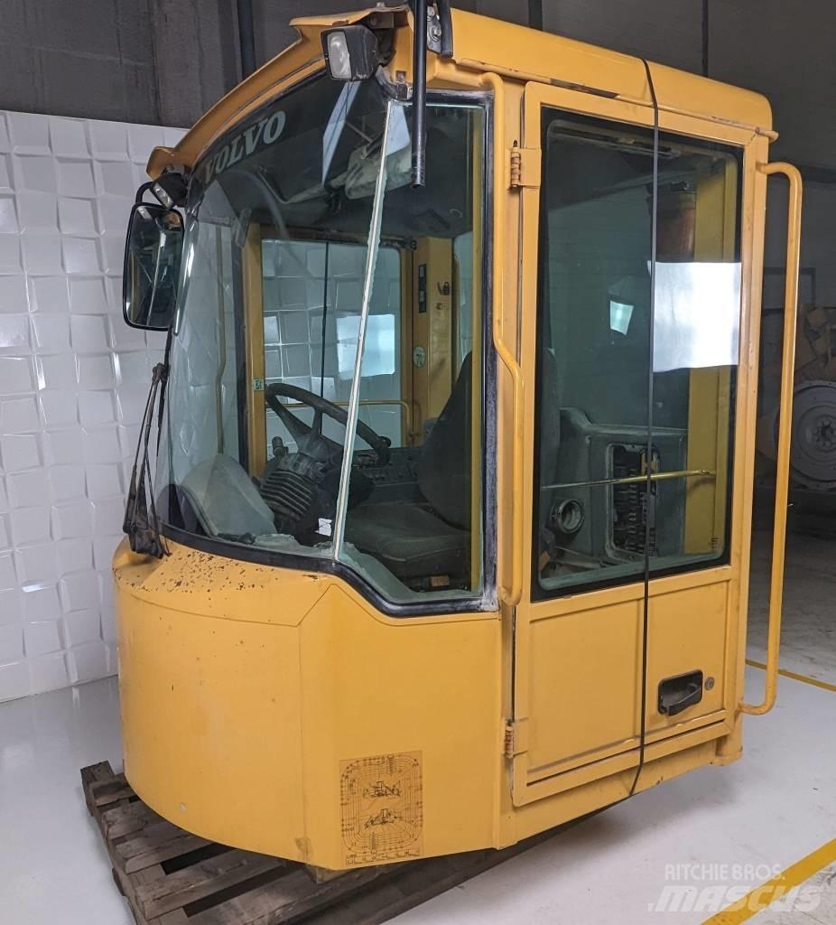 Volvo L 180 E Cab Forestry Cabin