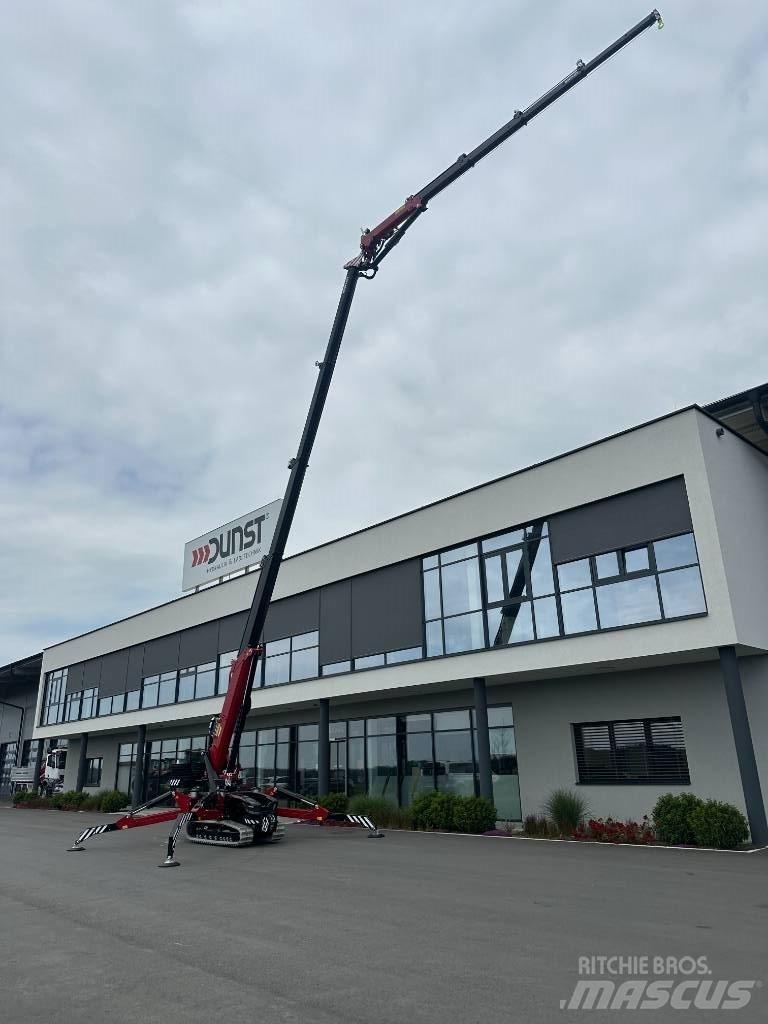 Hoeflon C30e Mini cranes
