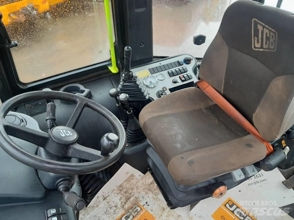 JCB 2 CX Backhoe Loaders