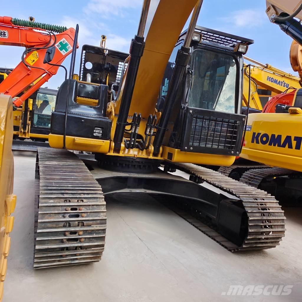 CAT 320 D2L Crawler Excavators