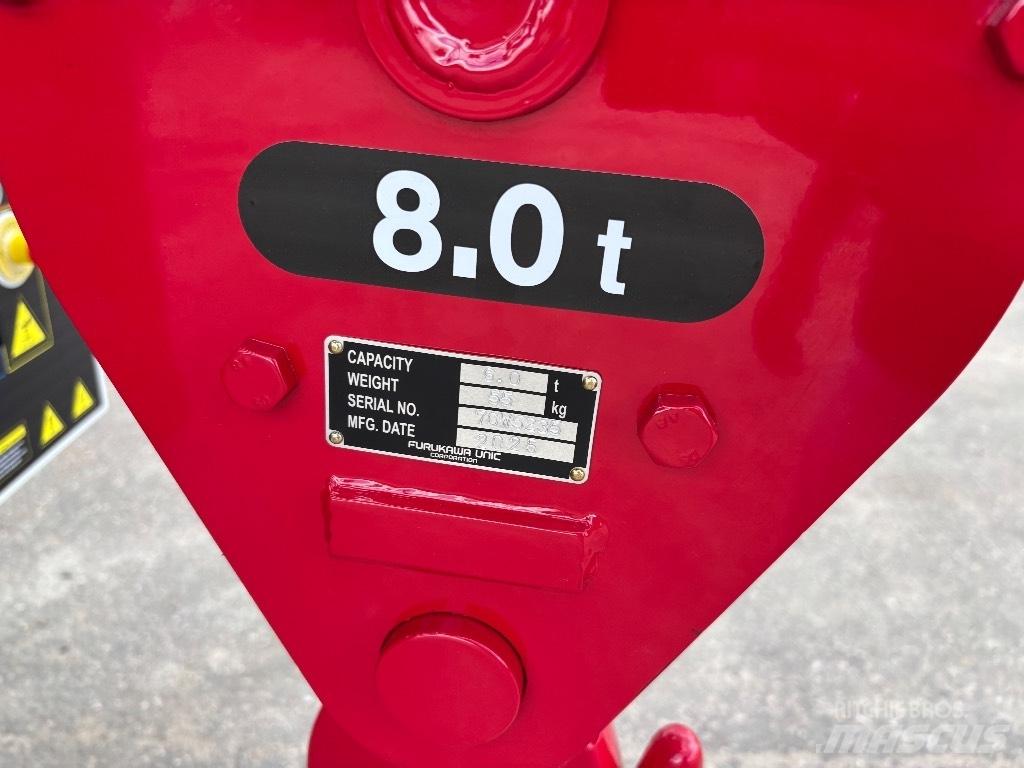 Unic URW 806 Rough Terrain Cranes