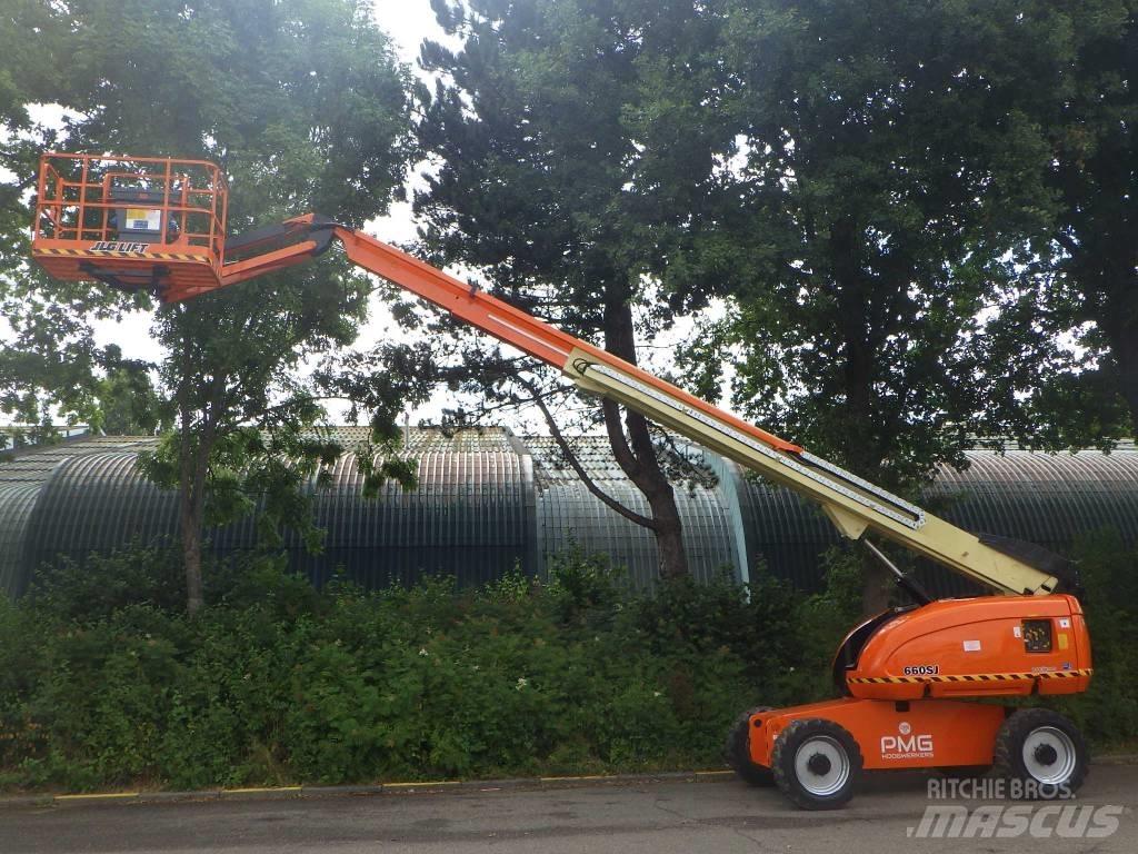 JLG 660SJ Telescopic boom lifts