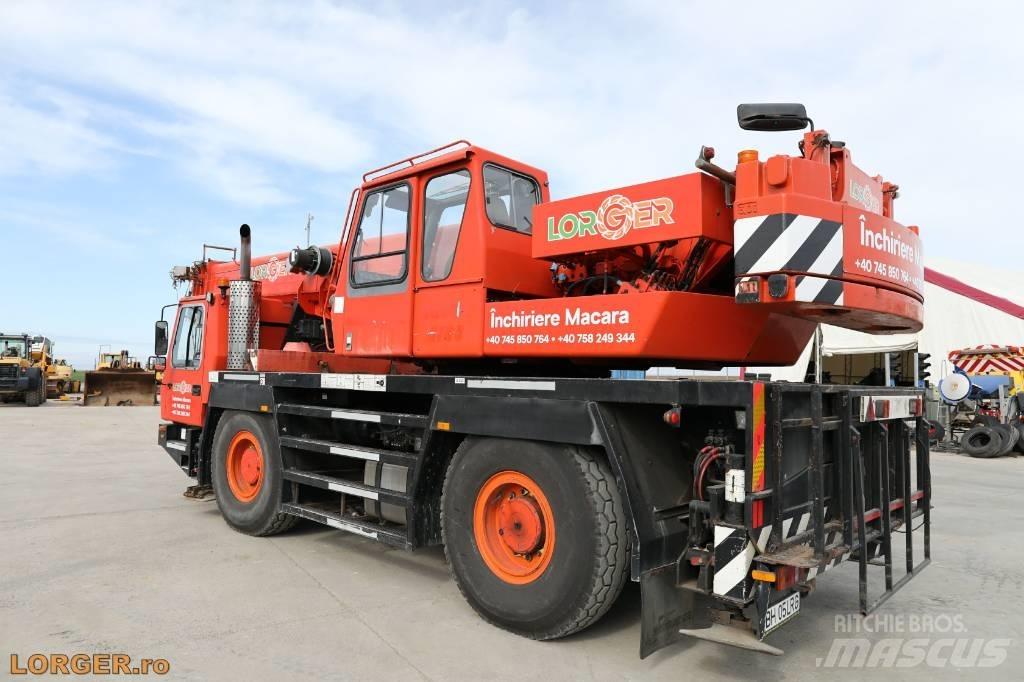 Grove GMK 2035 Mobile and all terrain cranes
