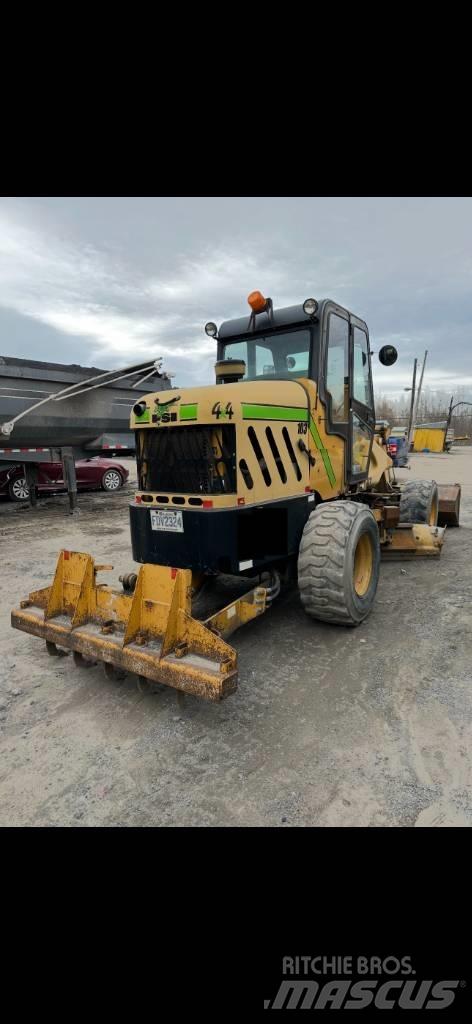 PSI M413XT Motor Graders