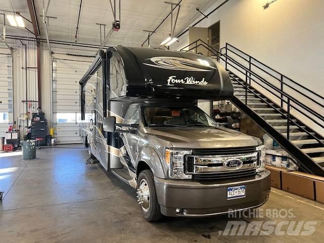 Thor Four Winds Motor homes and travel trailers