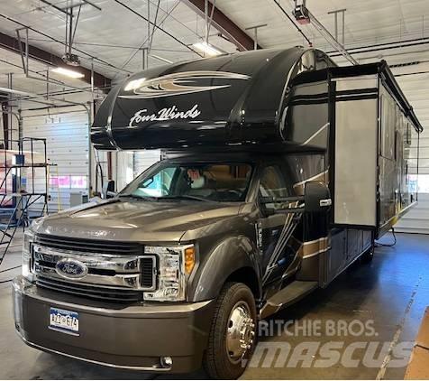 Thor Four Winds Motor homes and travel trailers