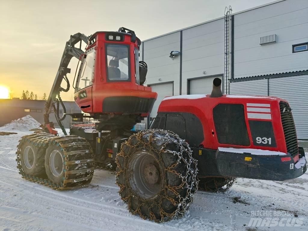 Komatsu 931 Harvesters