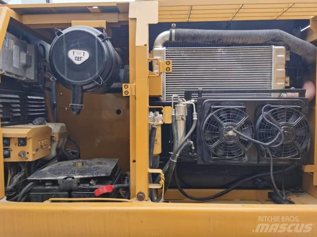 CAT 320 D Crawler Excavators
