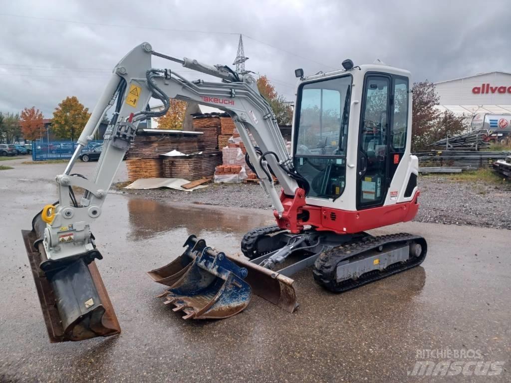 Takeuchi TB 225 Mini Excavators <7t (Mini Diggers)