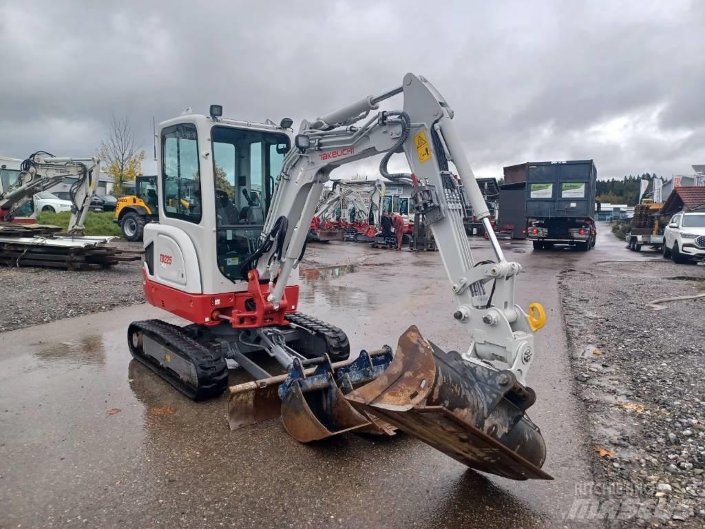 Takeuchi TB 225 Mini Excavators <7t (Mini Diggers)