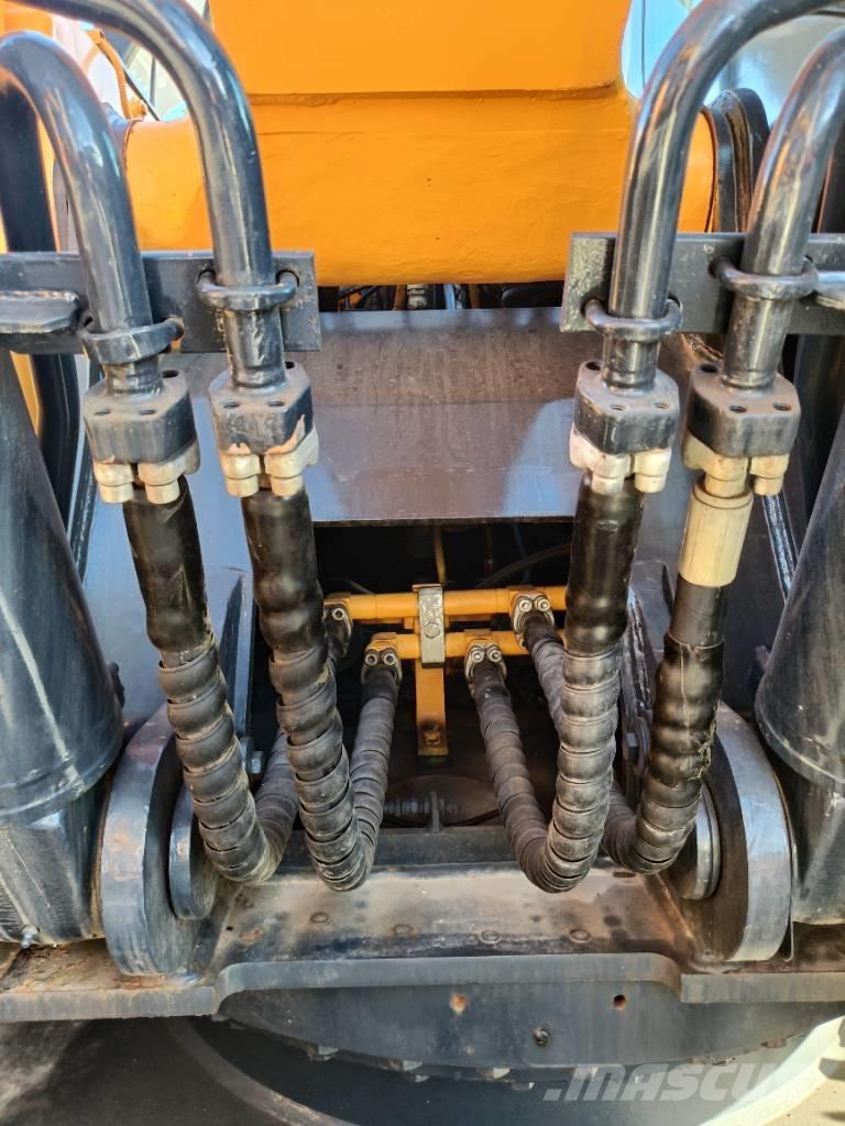 Hyundai R220LC-9S Crawler Excavators
