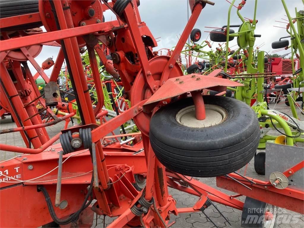 Kuhn GF 8501 T Swathers/ Windrowers