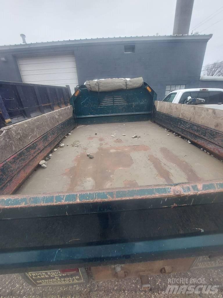 International 4200 Dump Trucks