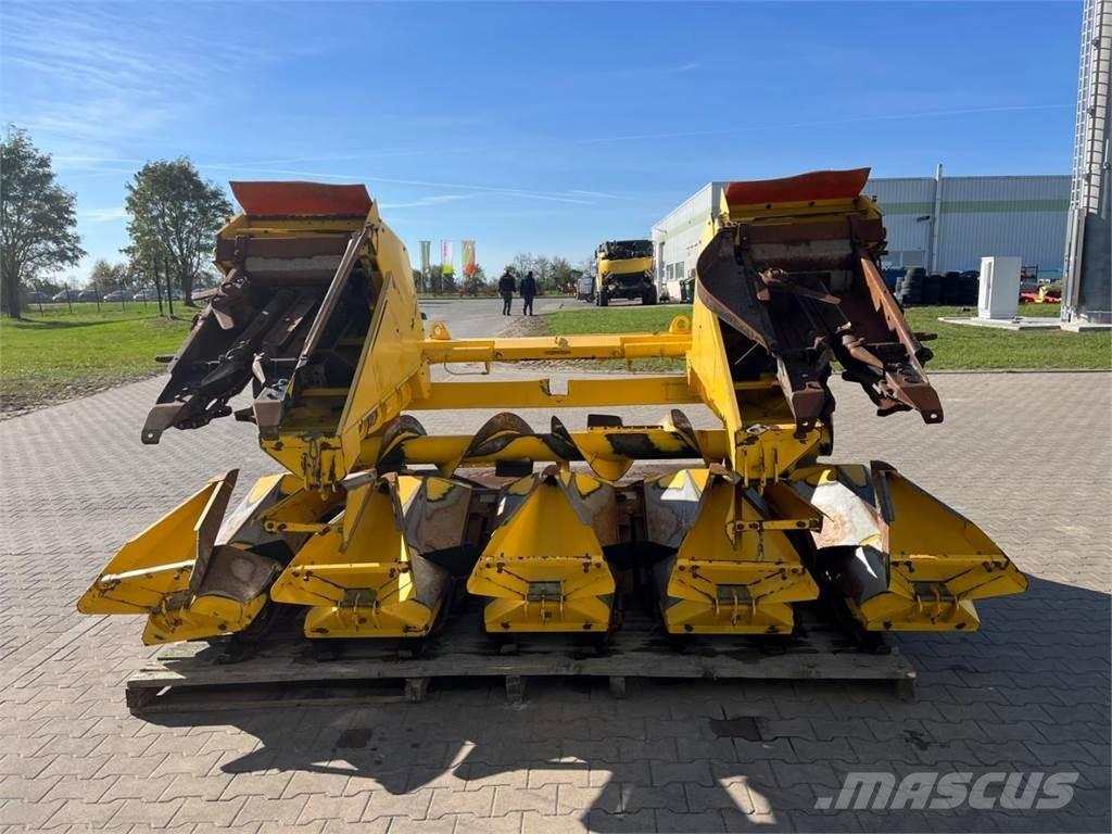 New Holland MF675W Combine Attachments