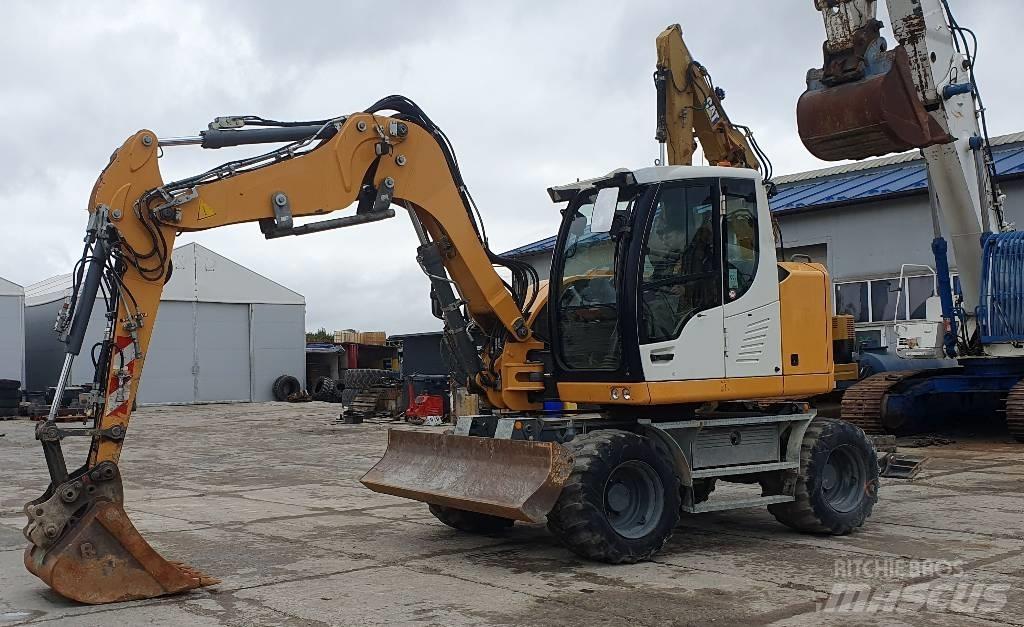 Liebherr A 910 Wheeled Excavators
