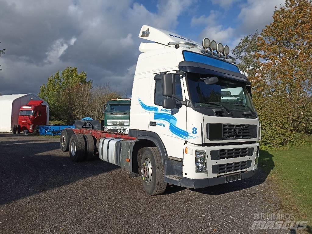 Volvo FM 440 Cab & Chassis Trucks