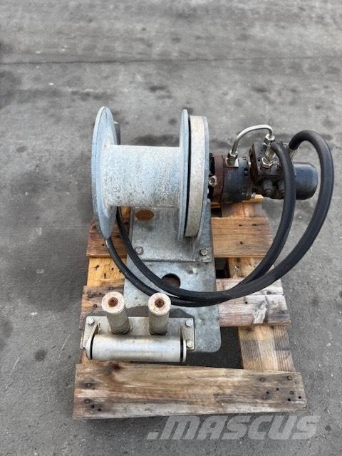 Woma USED WINCH Drilling equipment accessories and parts