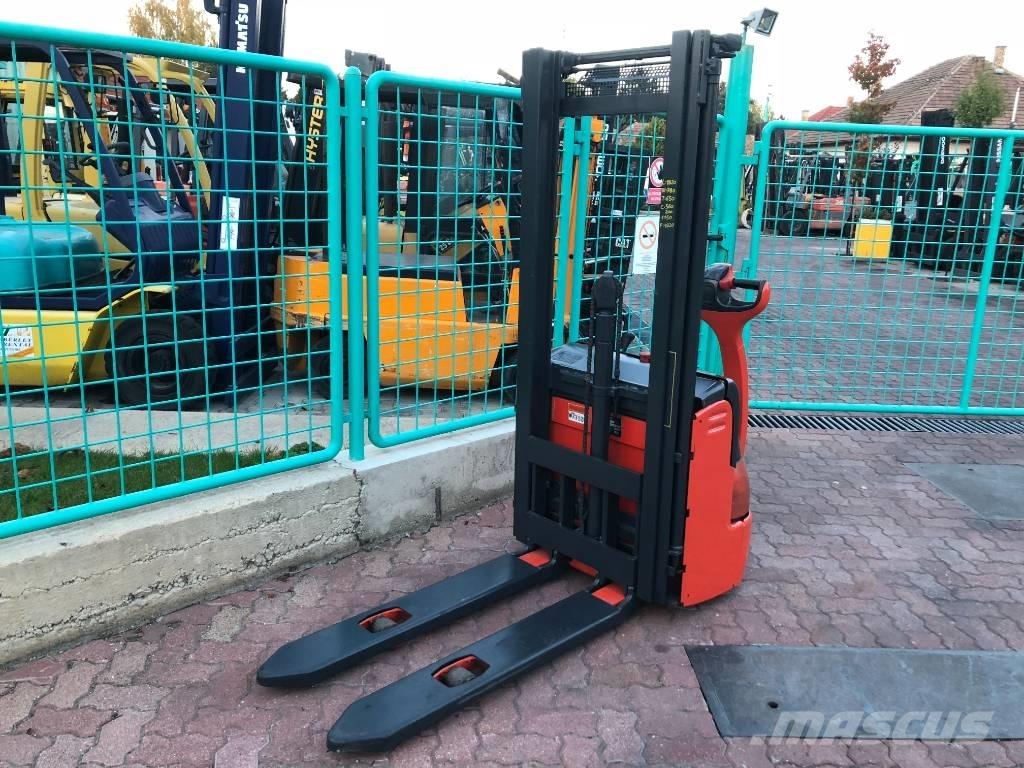 Linde L 12 V-3108 Pedestrian stacker